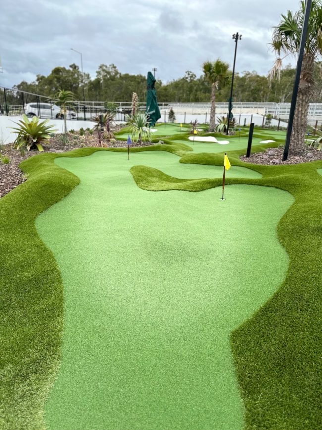 Pelican Waters Mini Golf - GS Built - 01